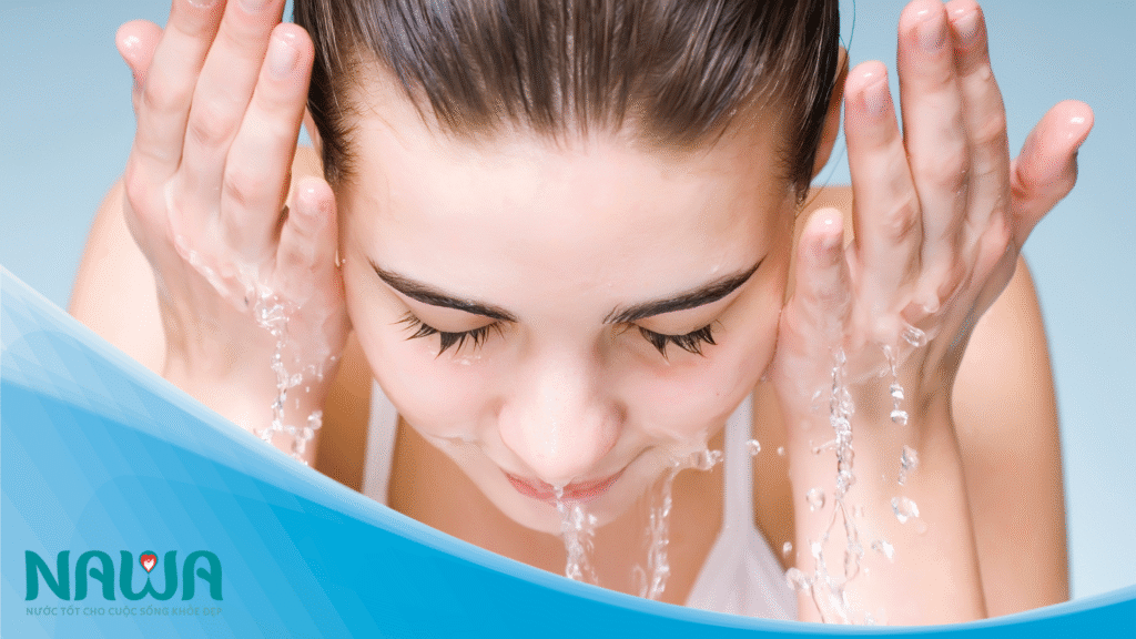 Có nên dùng nước ion kiềm rửa mặt không
