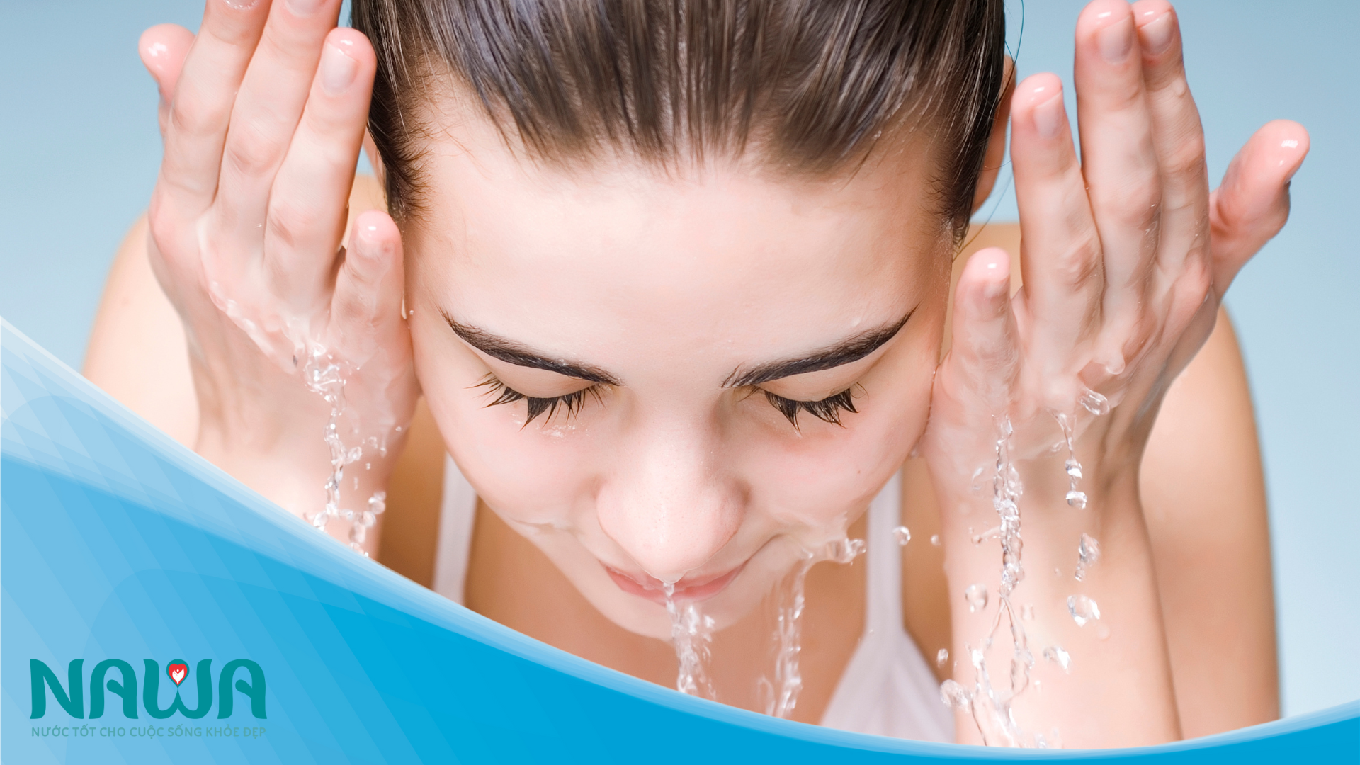 Có nên dùng nước ion kiềm rửa mặt không