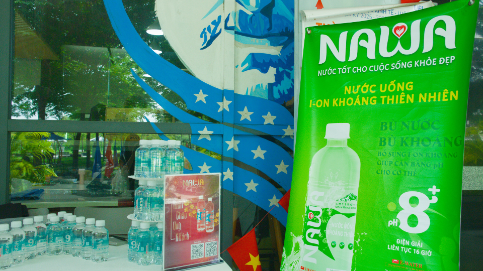 NAWA nhà tài trợ nước uống